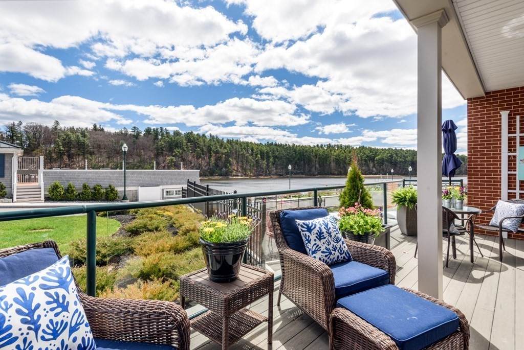 60 Merrimac St - Photo 1