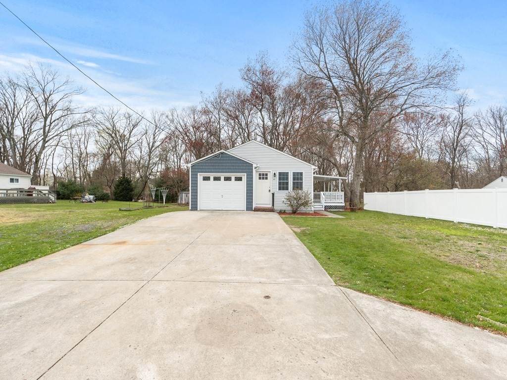 48 Sims Ave - Photo 1