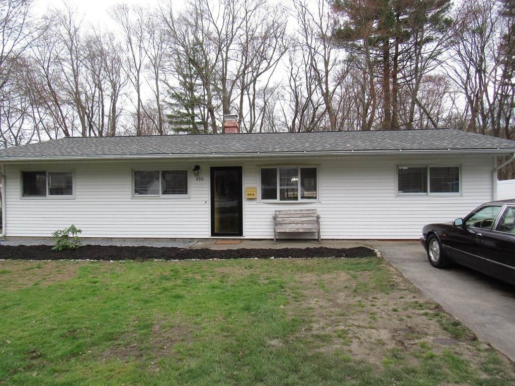 690 Benson Rd - Photo 1