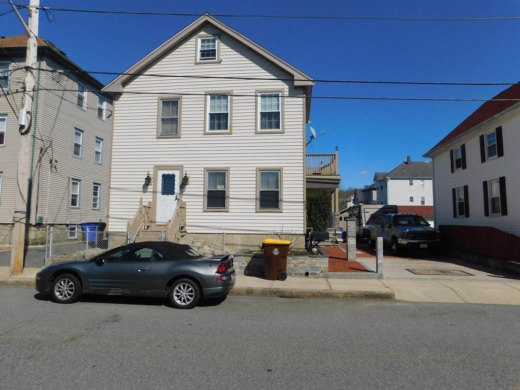 93 Almy St - Photo 1
