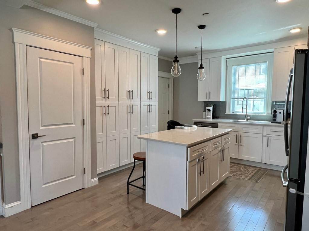 35 Franklin St - Photo 1