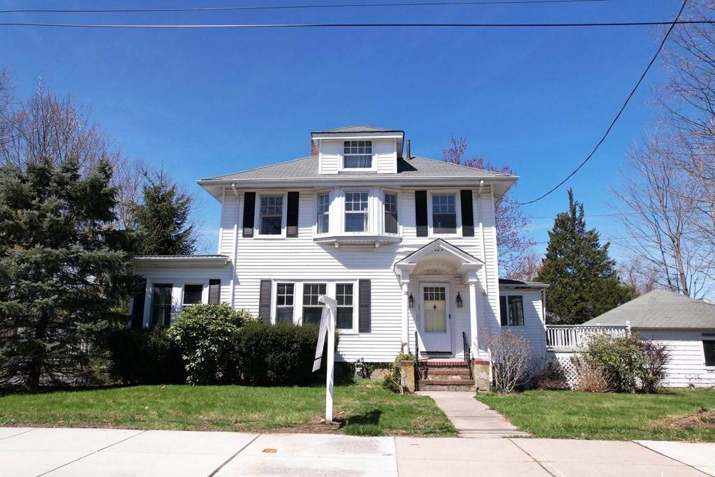110 Beacon St - Photo 1