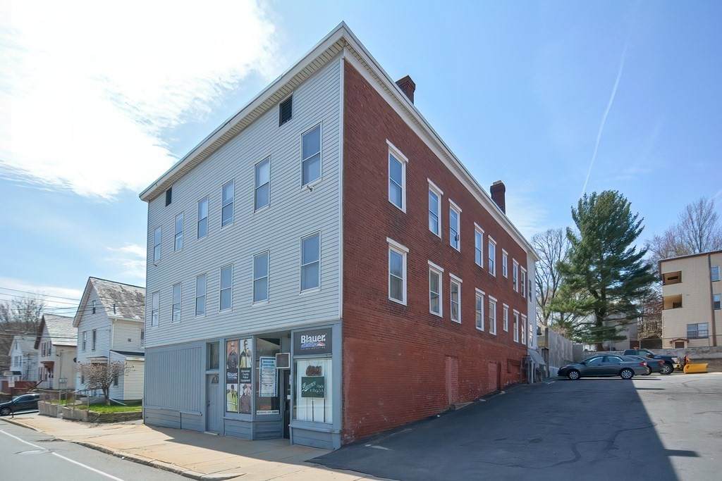 407 Water St - Photo 1
