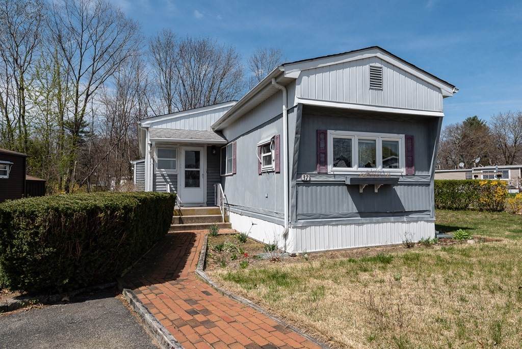 1340 U: 37 County Street - Photo 1