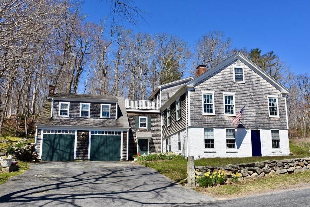13 Horseneck Rd - Photo 1