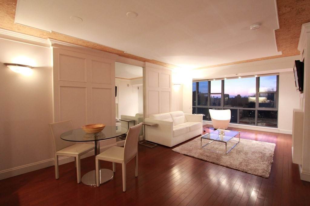 170 Tremont St - Photo 1