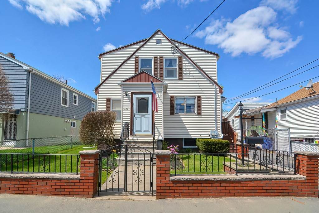 150 Larkin - Photo 1