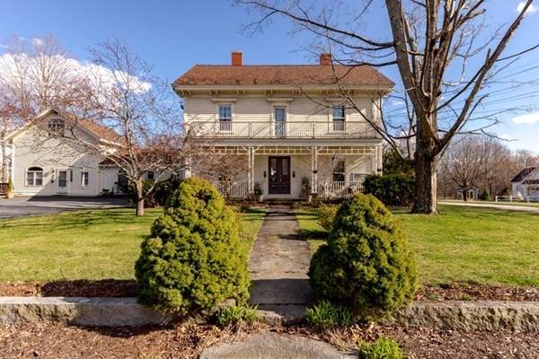 423 King St - Photo 1
