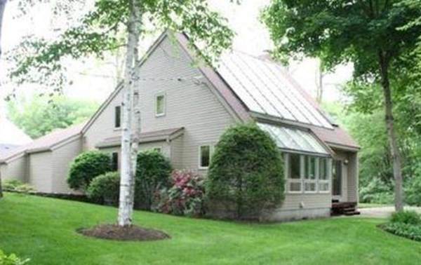 8 Pillings Pond Rd - Photo 1
