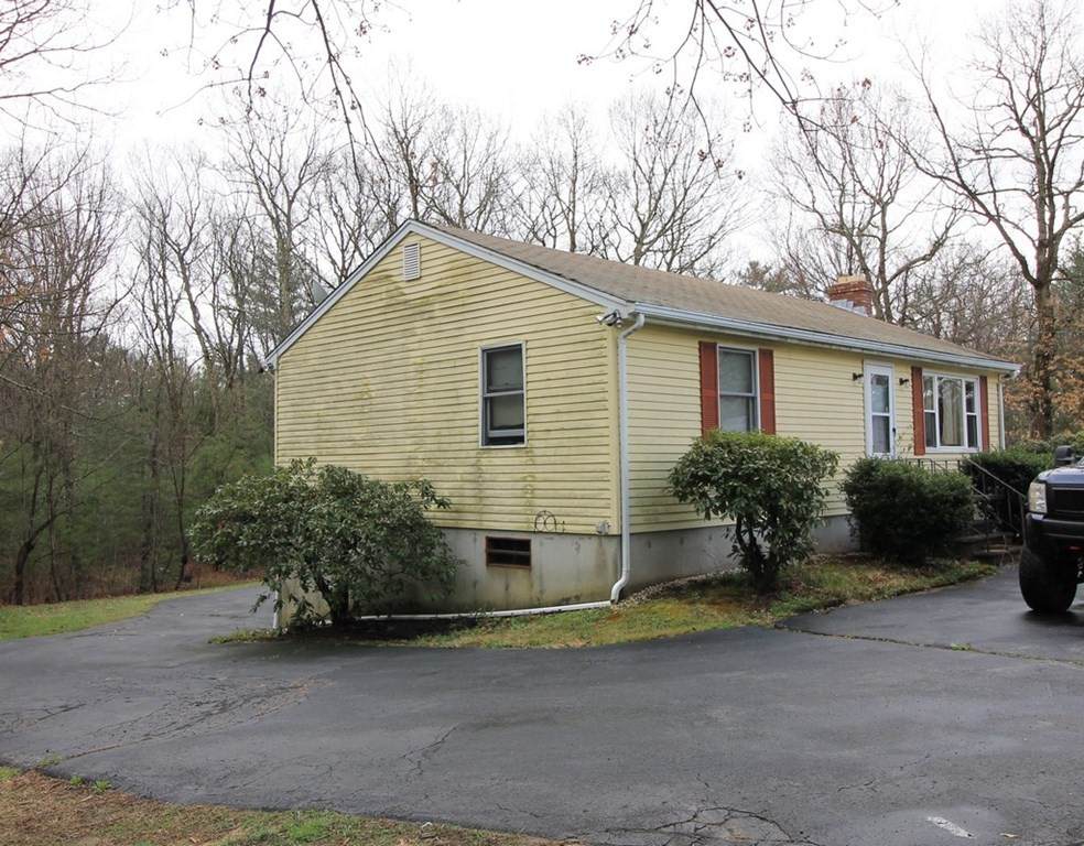 833 S. Main St - Photo 1