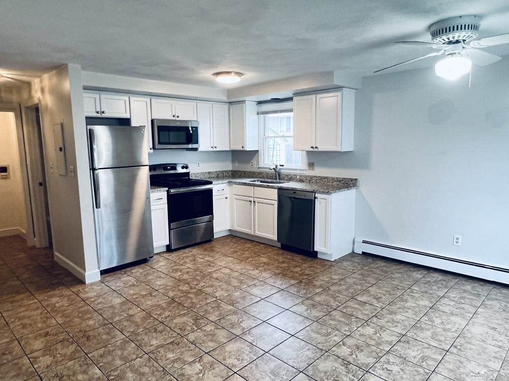 24 Griswold St - Photo 1