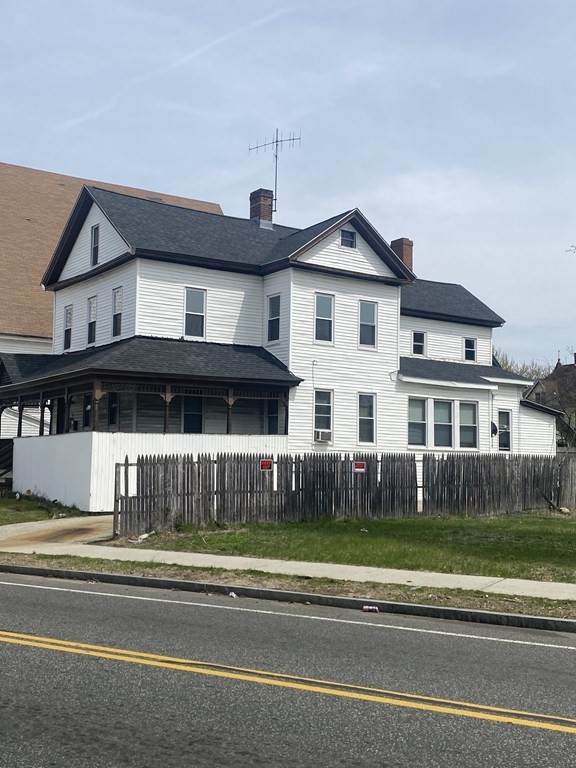 139 Bay St - Photo 1
