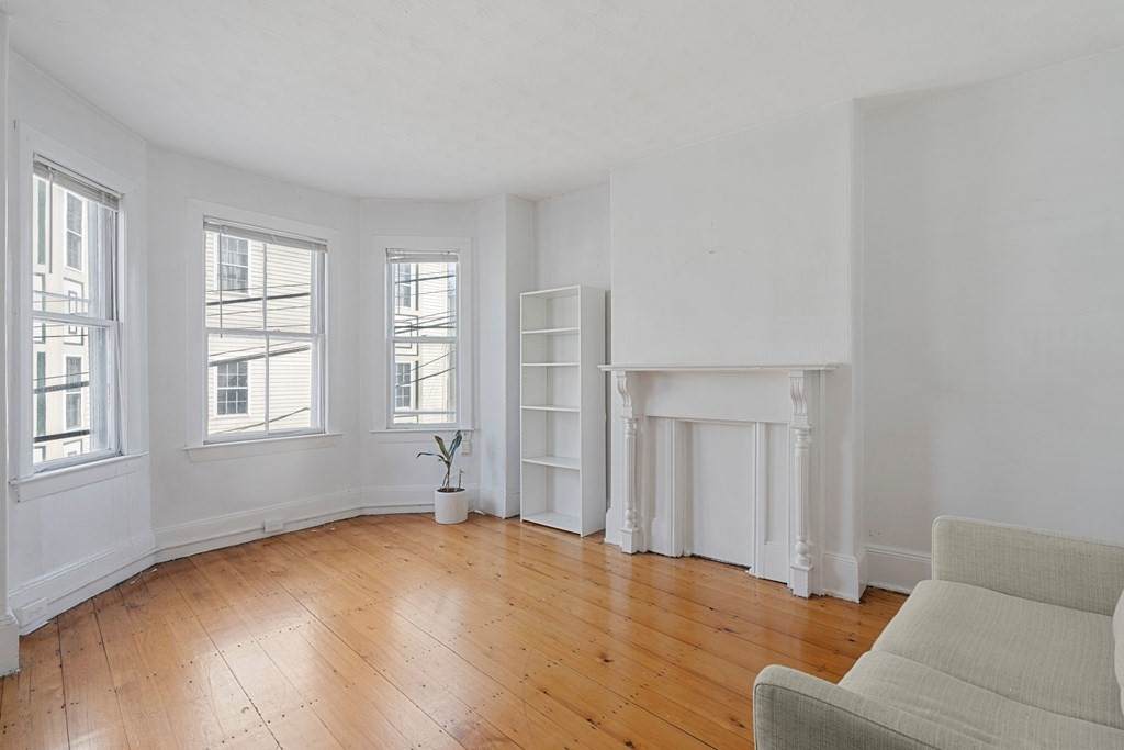 11 Franklin Street - Photo 1