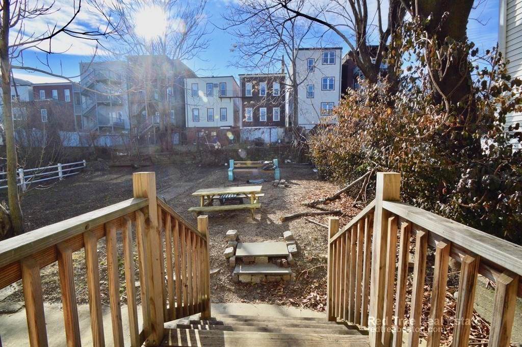 191 Everett Street - Photo 1