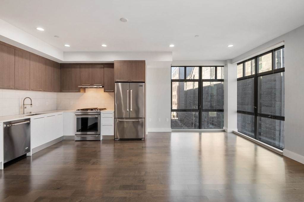 150 Dorchester Ave - Photo 1