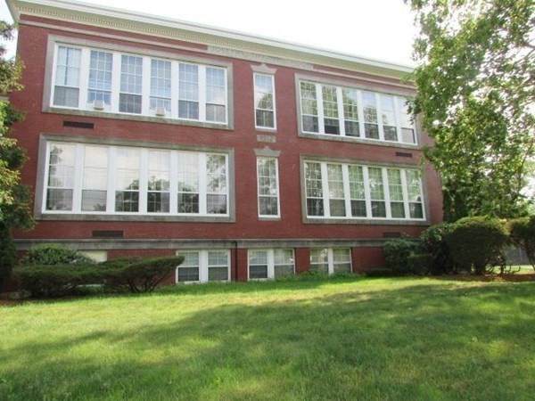 366 Thacher St - Photo 1