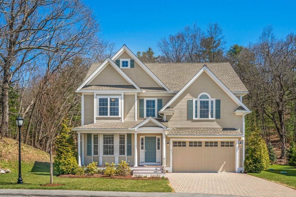 15 Grey Oaks Circle - Photo 1
