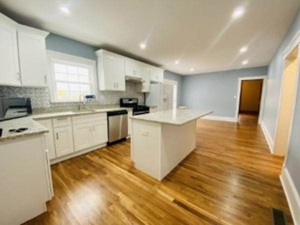 202 Cornell St - Photo 1