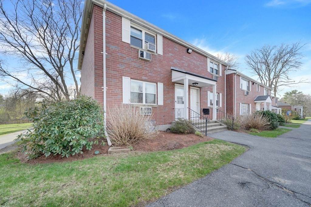 2 Kingston St - Photo 1