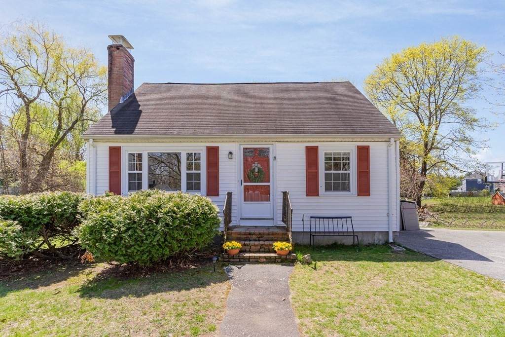 468 Park Street - Photo 1