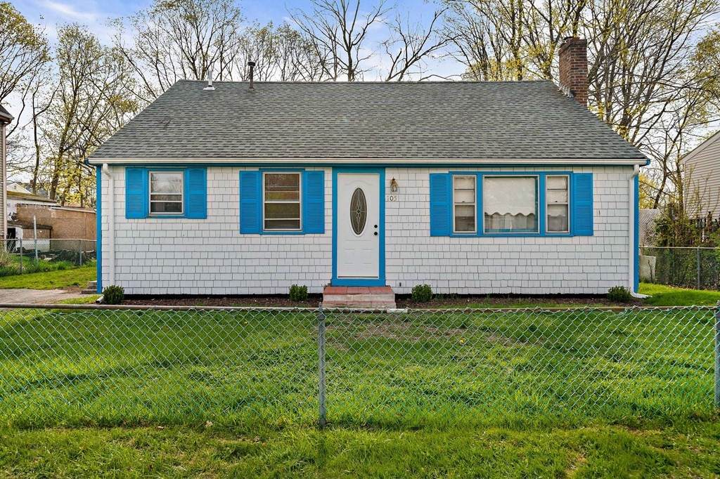 105 Massasoit Avenue - Photo 1
