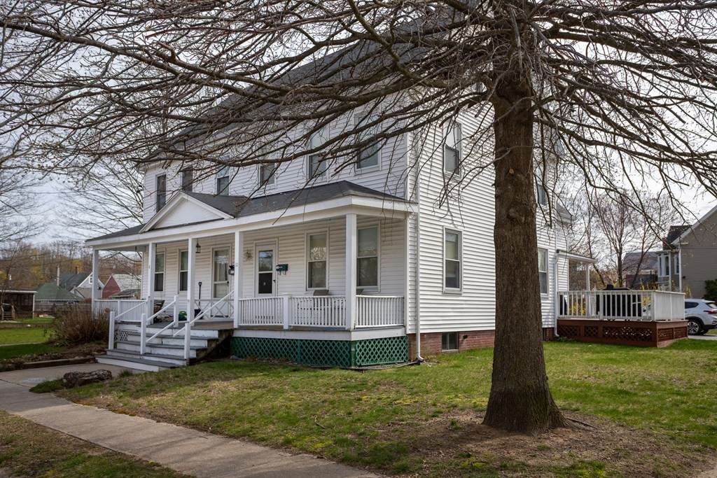 10 Elmwood St - Photo 1