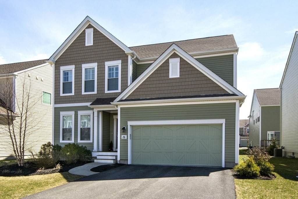 215 Stonehaven Dr - Photo 1