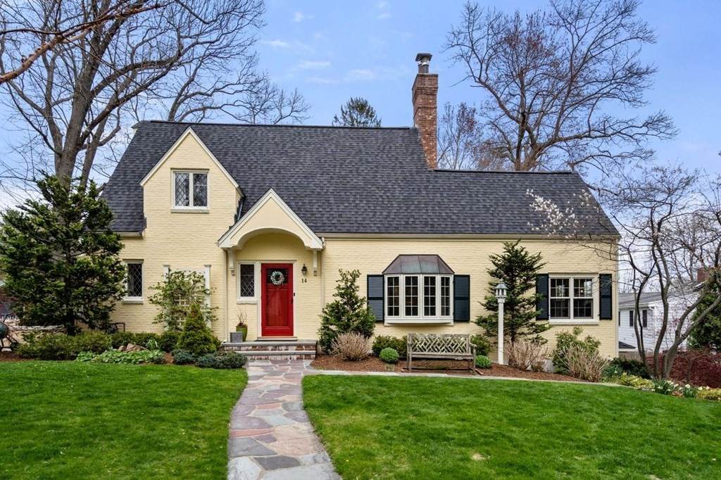 14 Standish Rd - Photo 1