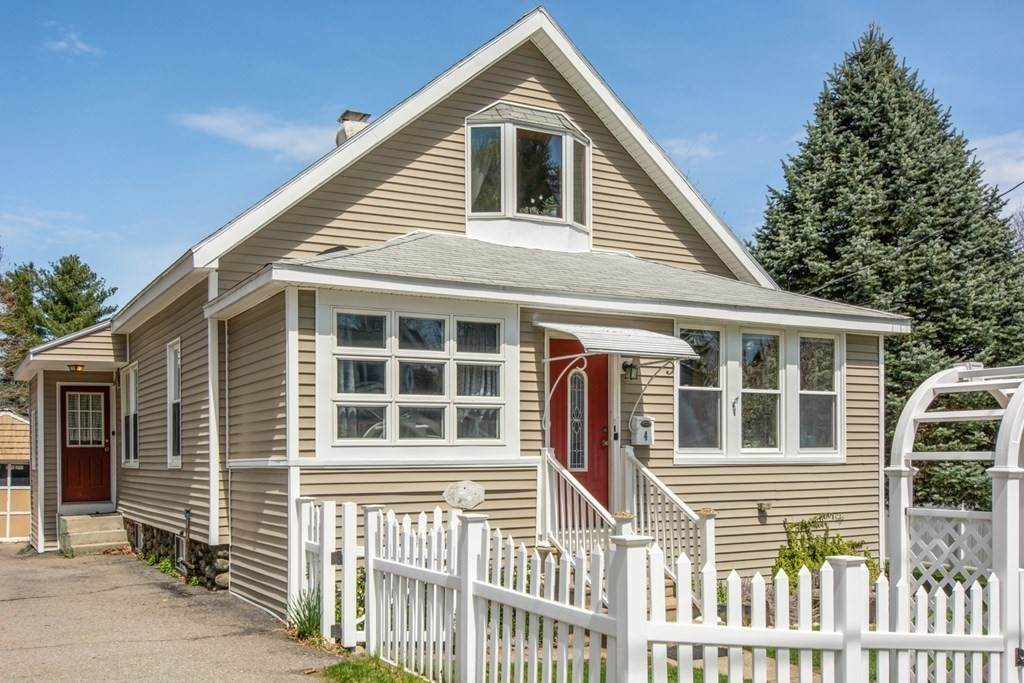 4 Lansing Avenue - Photo 1
