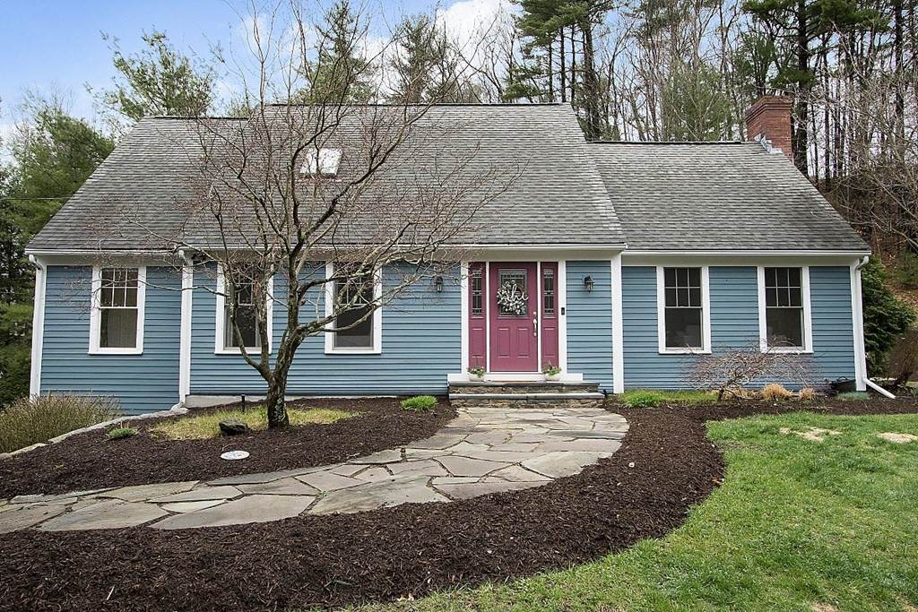 1165 Main St - Photo 1