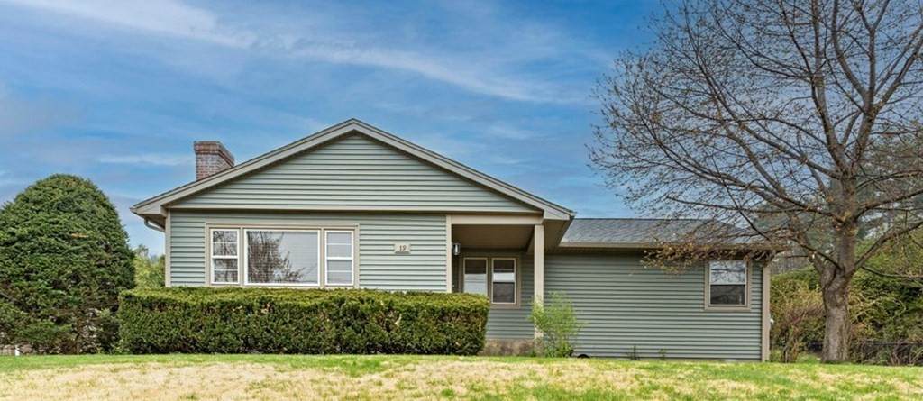 19 Laurel Ter - Photo 1