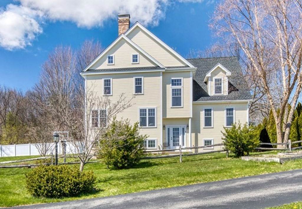 5 Morgan Ln - Photo 1