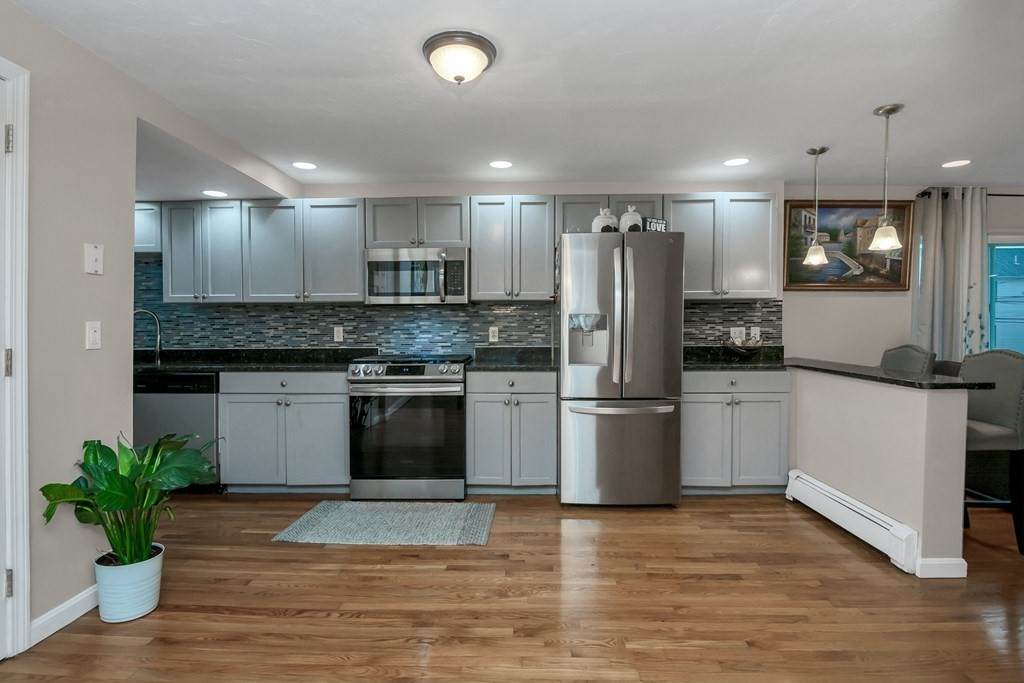 69 Ellerton St - Photo 1