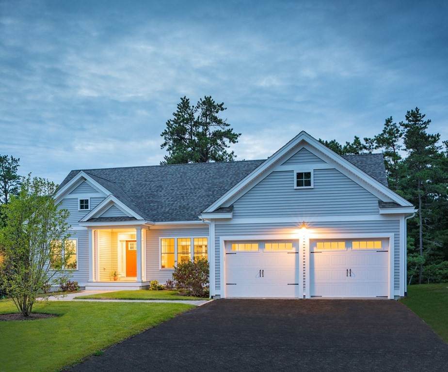 19 Lotus Drive - Photo 1