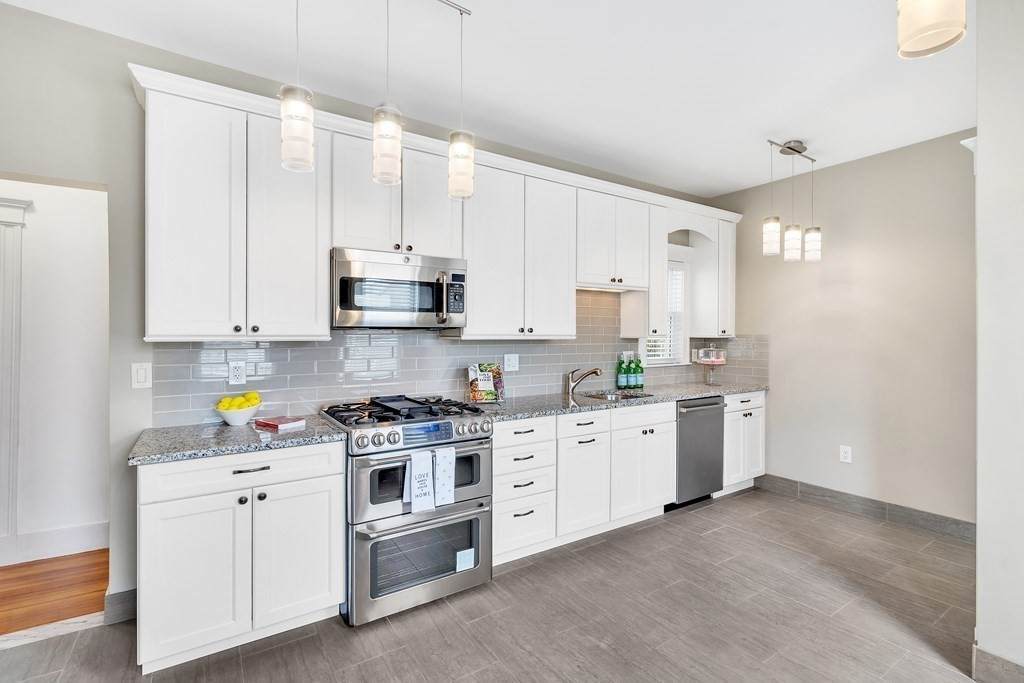 13 Maple Terrace - Photo 1