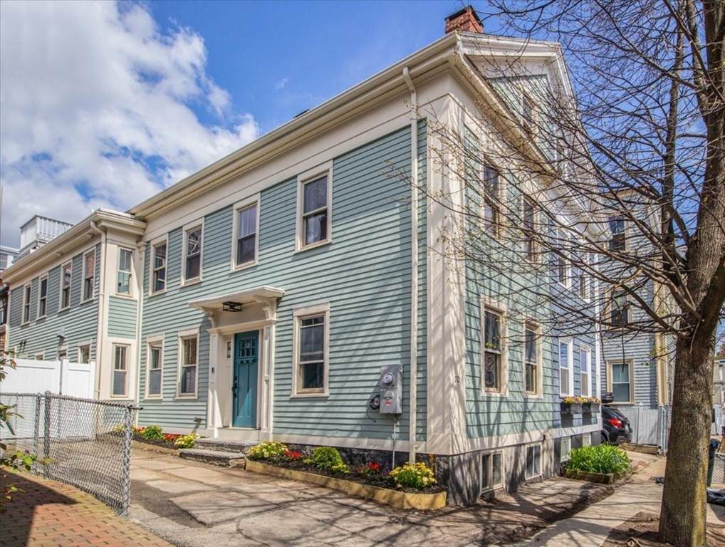 70 Pearl Street - Photo 1