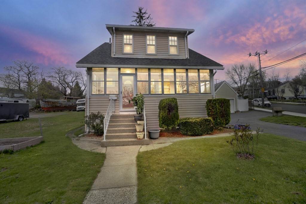 654 Willard St - Photo 1