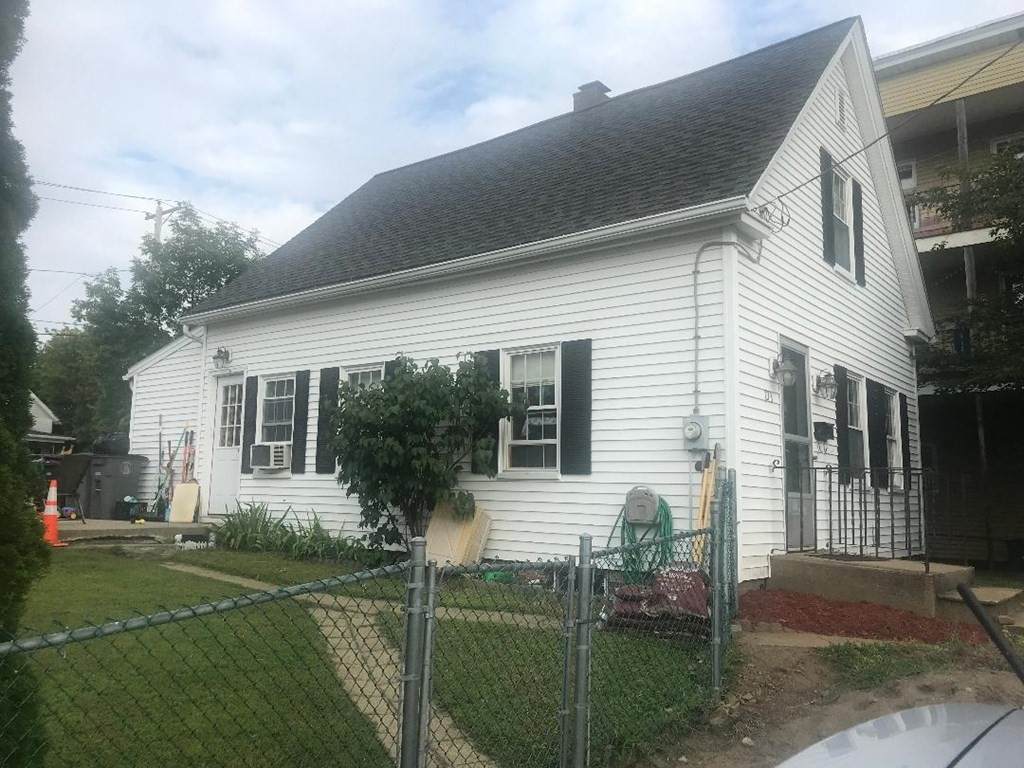 273 Pleasant St - Photo 1