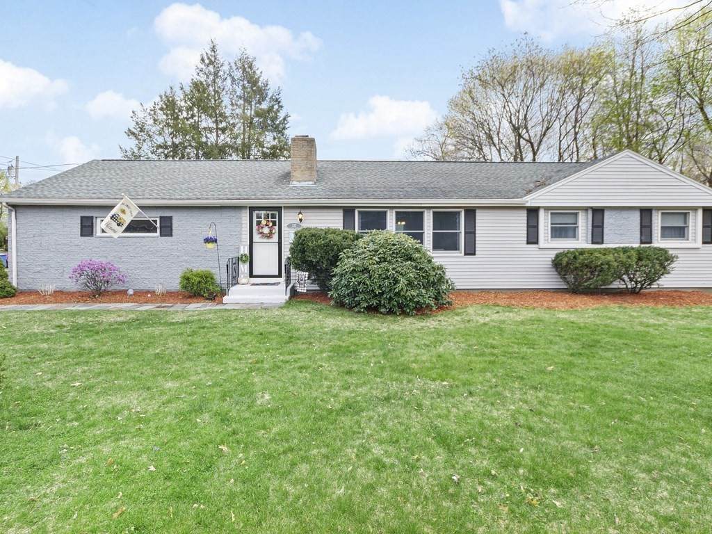 237 Linden St - Photo 1