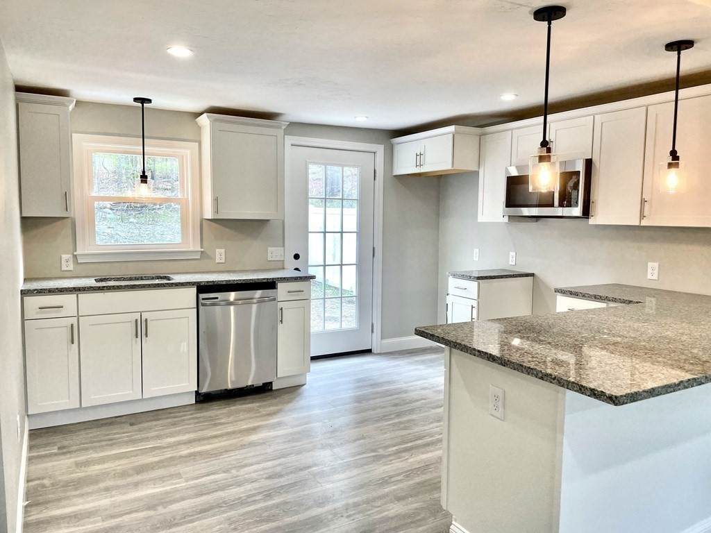 16 Allen Ct - Photo 1