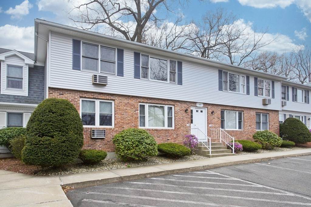 149 Dale St - Photo 1