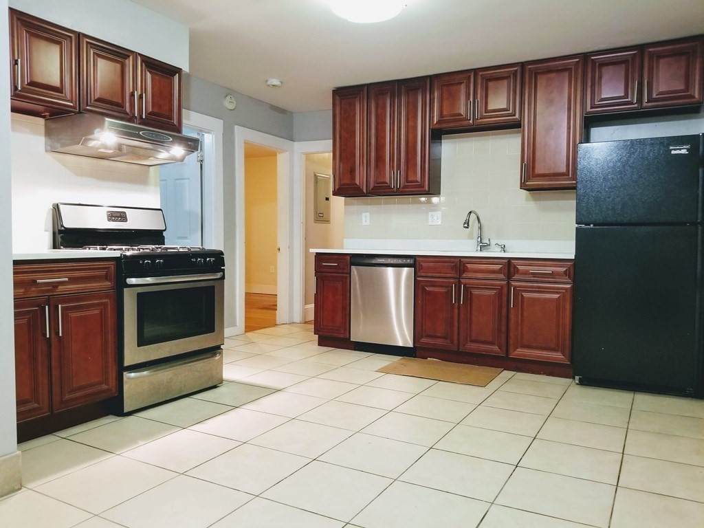 18 Pierce Street - Photo 1