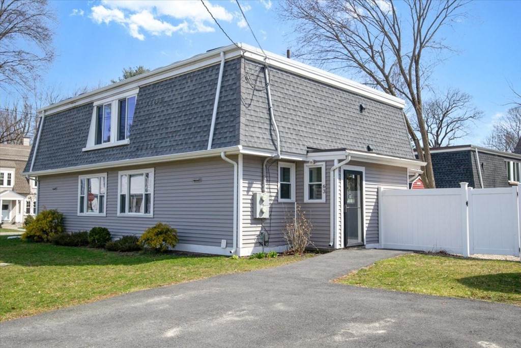 63 Summit Ave - Photo 1