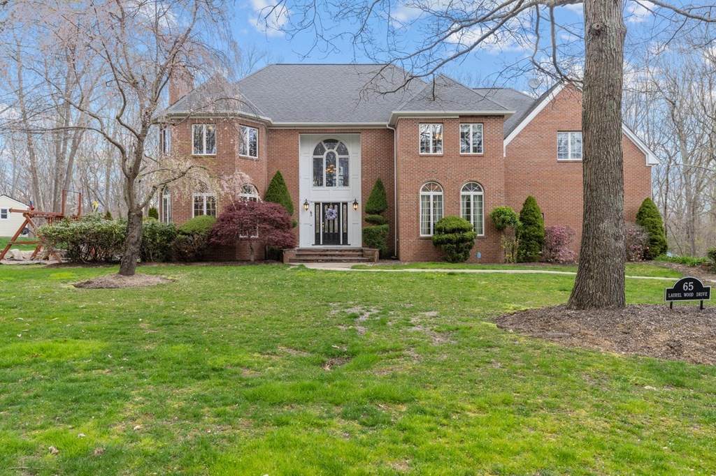 65 Laurel Wood - Photo 1