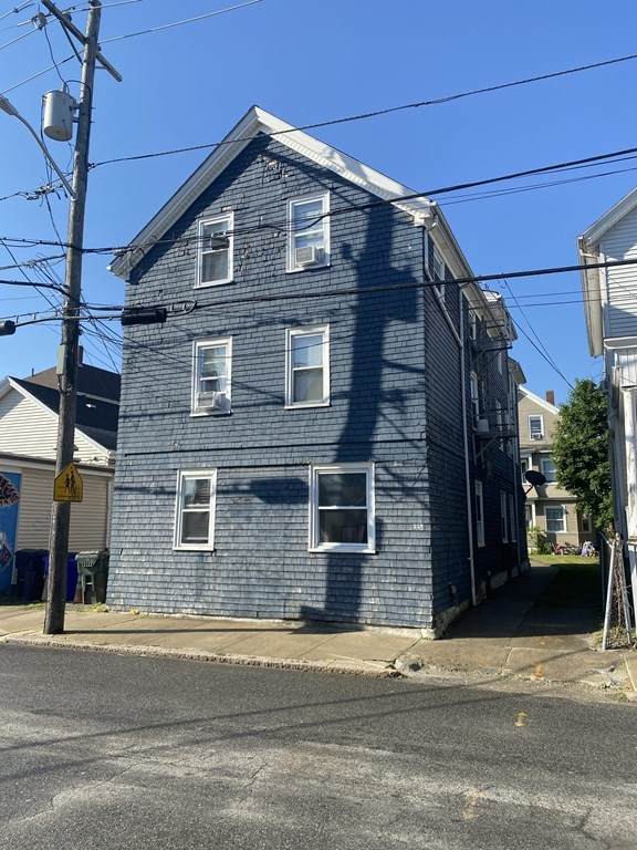 229 Brightman St - Photo 1