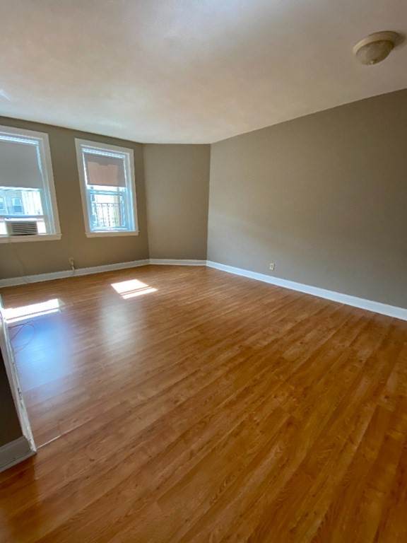 1862 Beacon - Photo 1