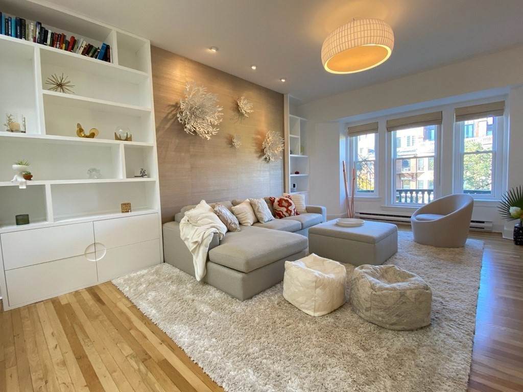473 Beacon St - Photo 1