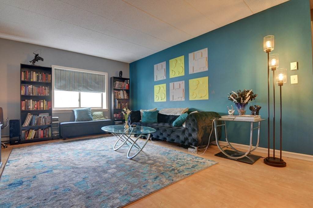 308 Quarry St - Photo 1