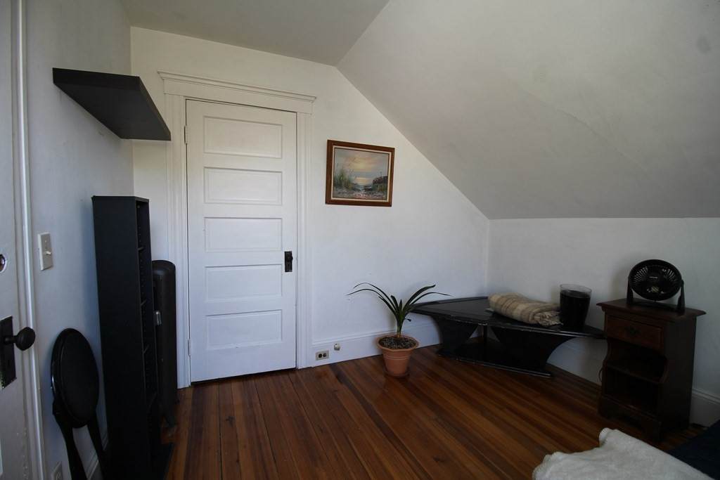 25 Wisteria St - Photo 1