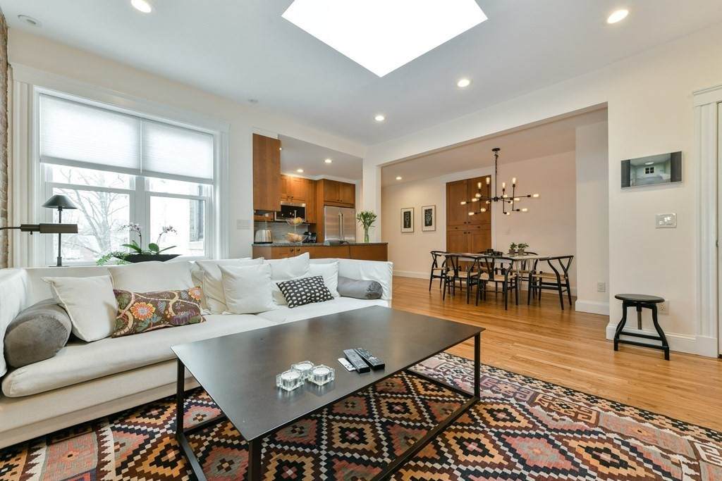 1038 Beacon Street - Photo 1